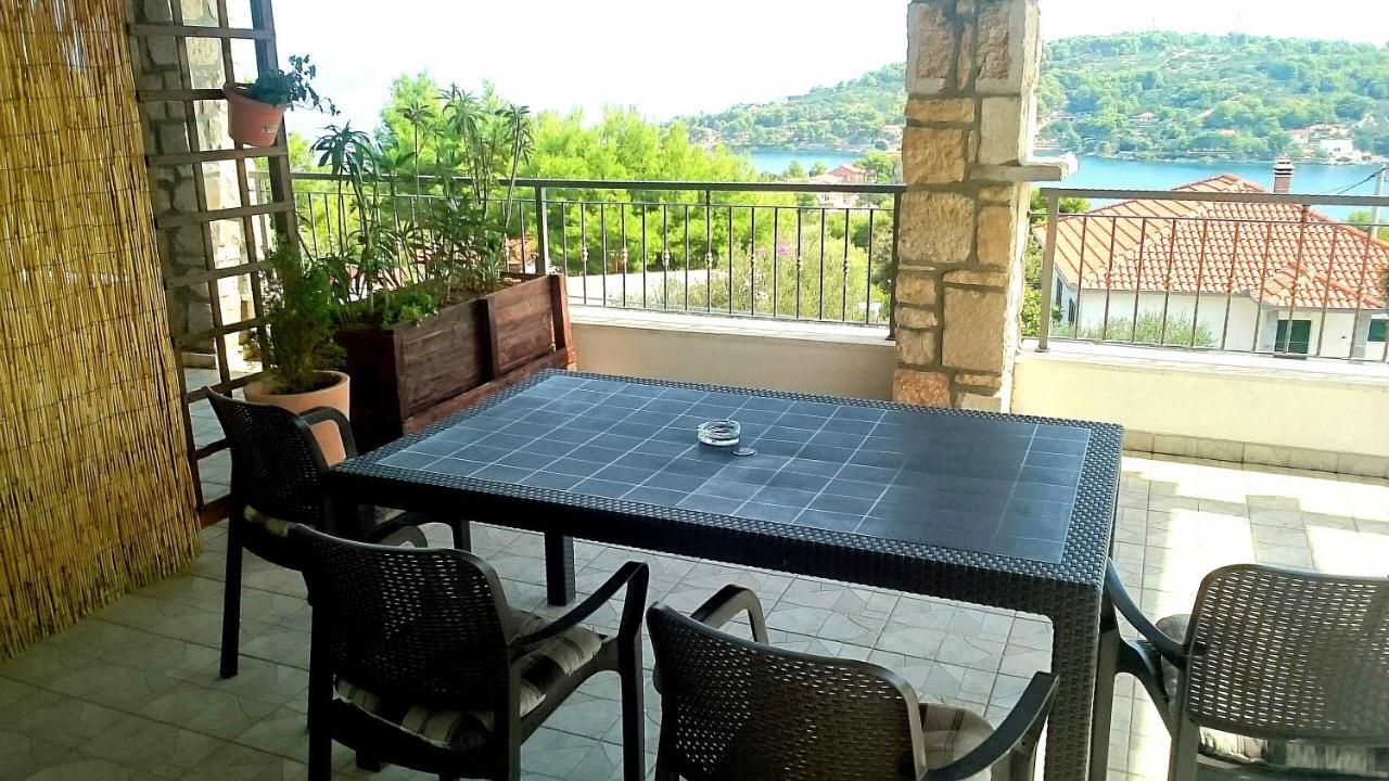 Apartments Kaic Rogač Esterno foto