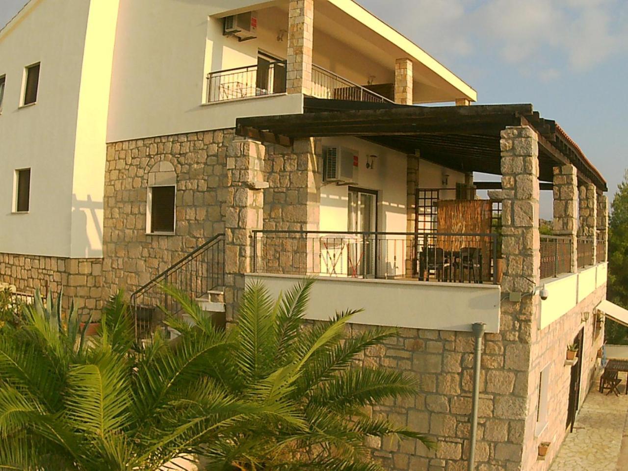 Apartments Kaic Rogač Esterno foto